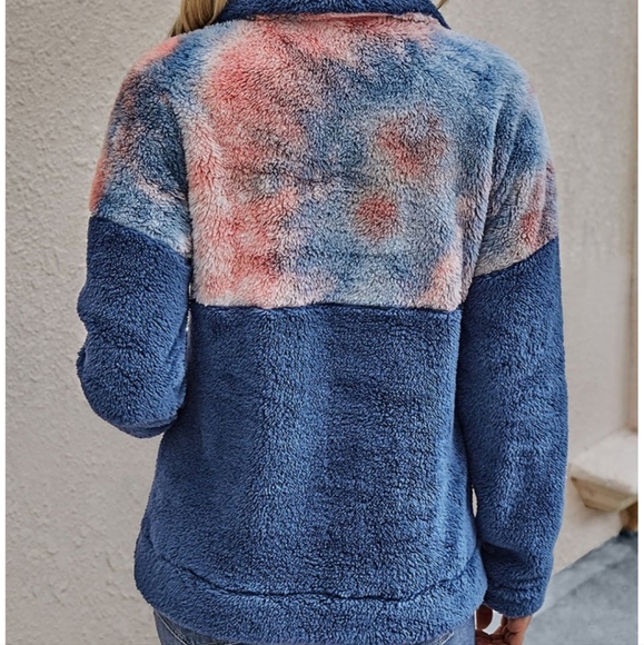 NWOTs Kangaroo Plush Pull Over Sz XL - Picture 2 of 2